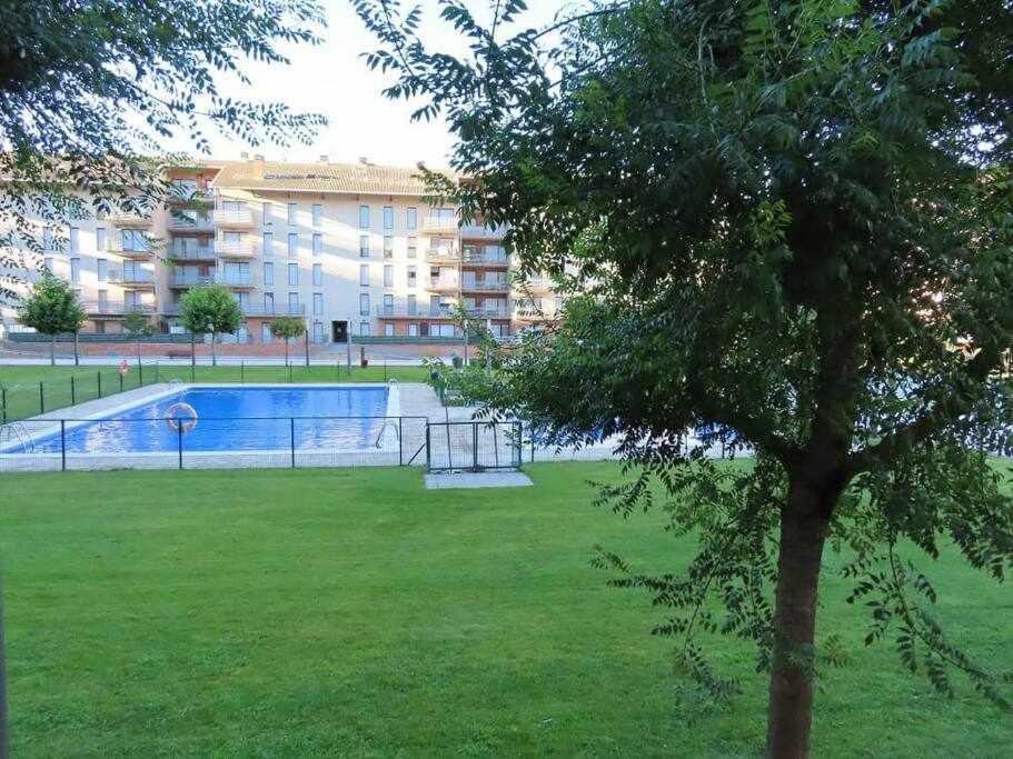 Precioso Atico Con Bonitas Vistas A La Pena Oroel Apartment Jaca Exterior photo