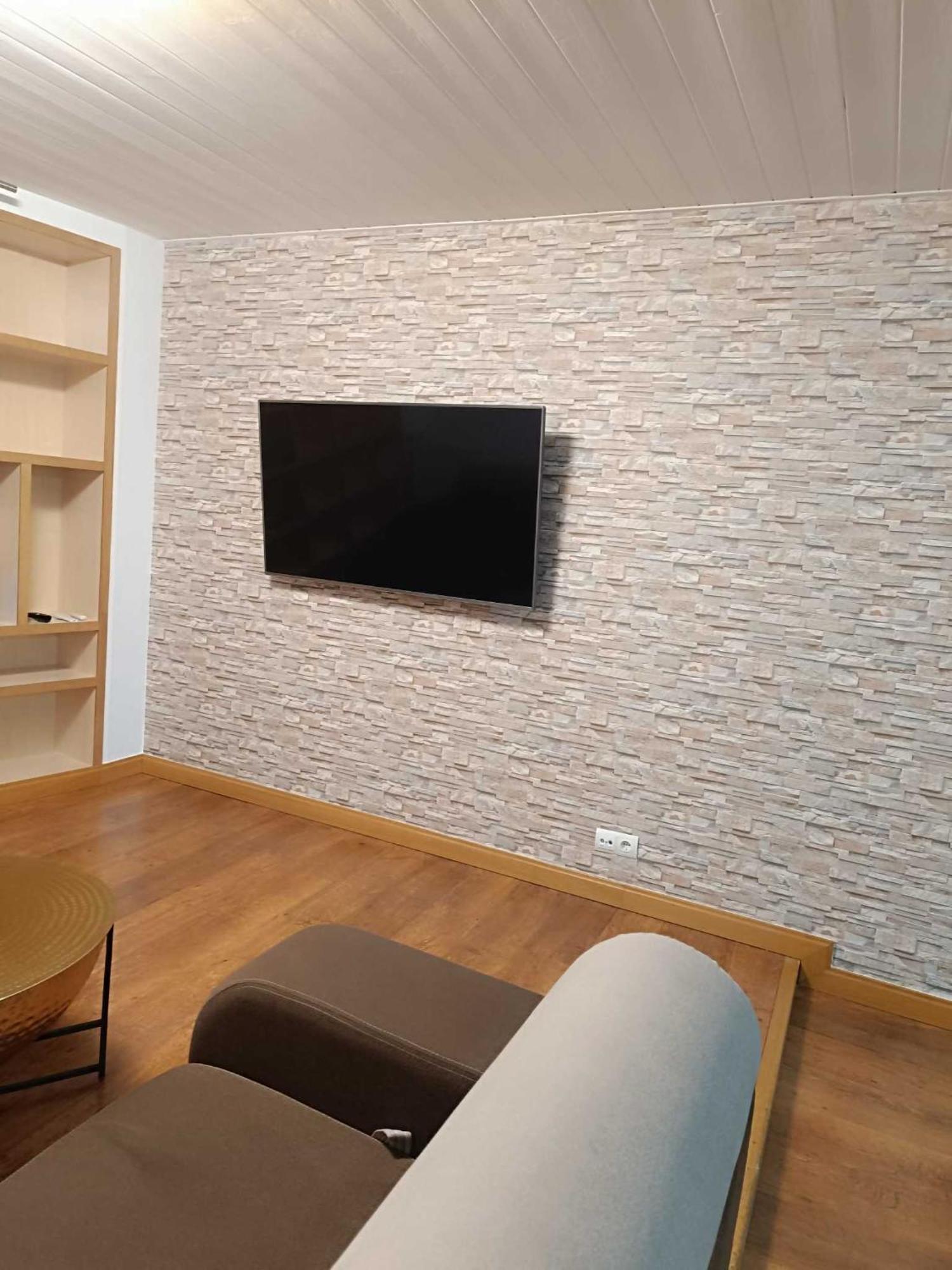 Precioso Atico Con Bonitas Vistas A La Pena Oroel Apartment Jaca Exterior photo